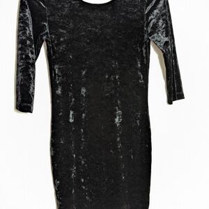 Forever 21 Black Velvet Quarter Sleeve Dress
